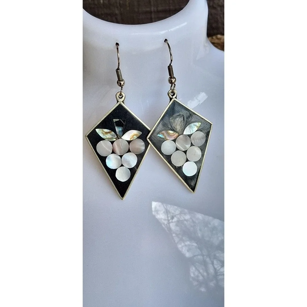 Vintage Mexican Alpaca Silver dangle earrings featuring a grape bunch motif.